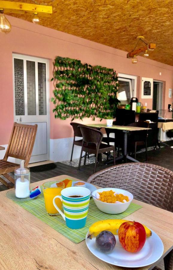 Granny´s Guesthouse Praia de Mira Eksteriør billede
